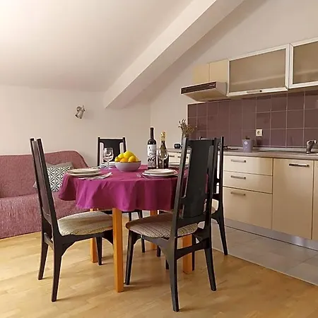 Miodrag 3*